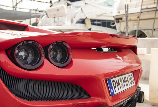 Ferrari F8 Spider