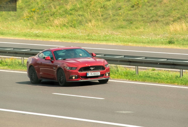 Ford Mustang GT 2015