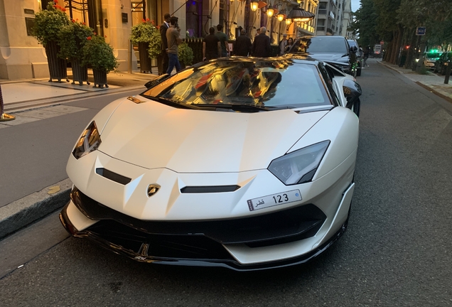 Lamborghini Aventador LP770-4 SVJ Roadster