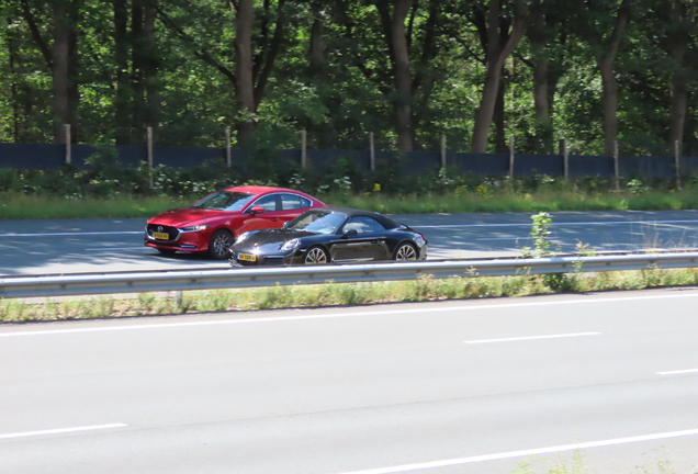 Porsche 991 Carrera 4S Cabriolet MkII