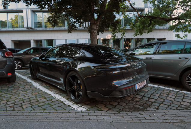 Porsche Taycan Turbo S