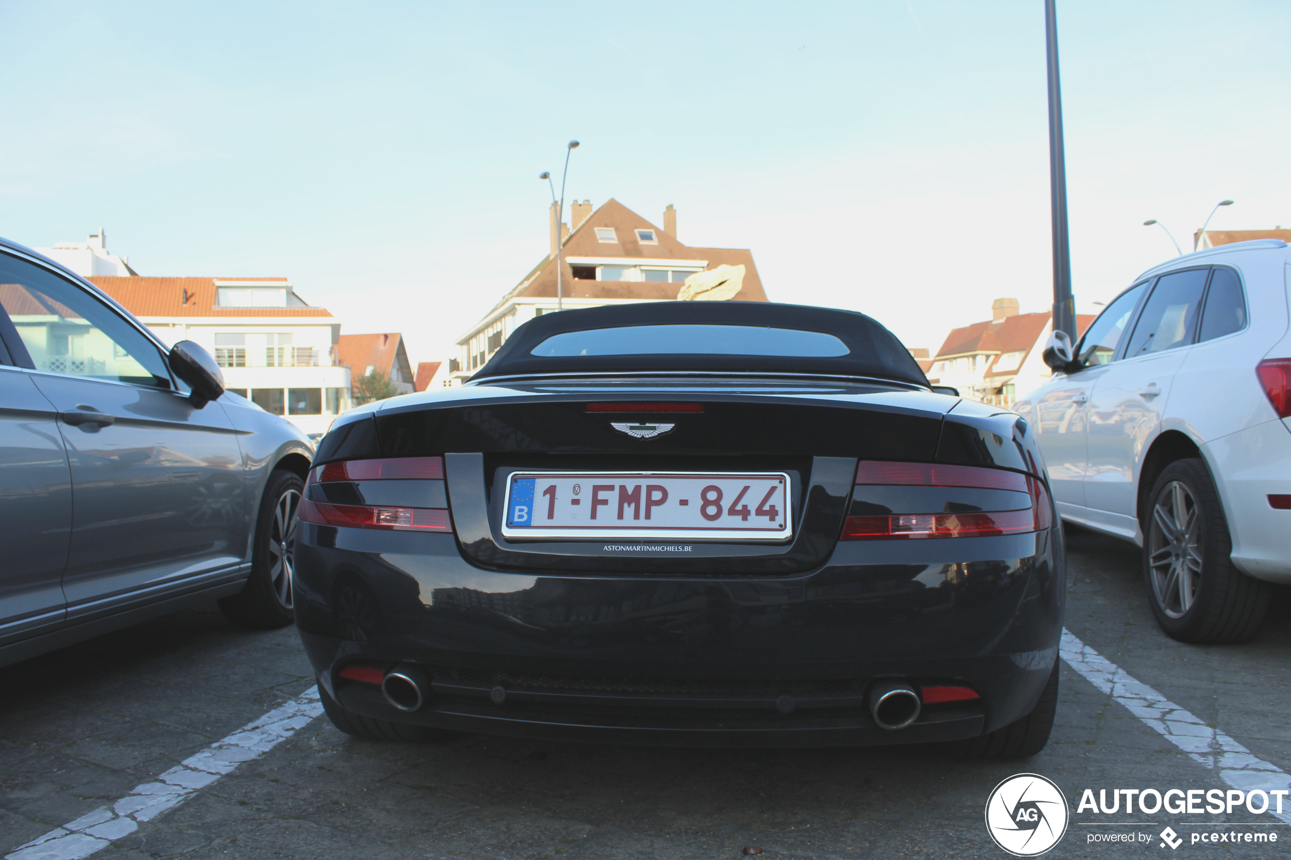 Aston Martin DB9 Volante