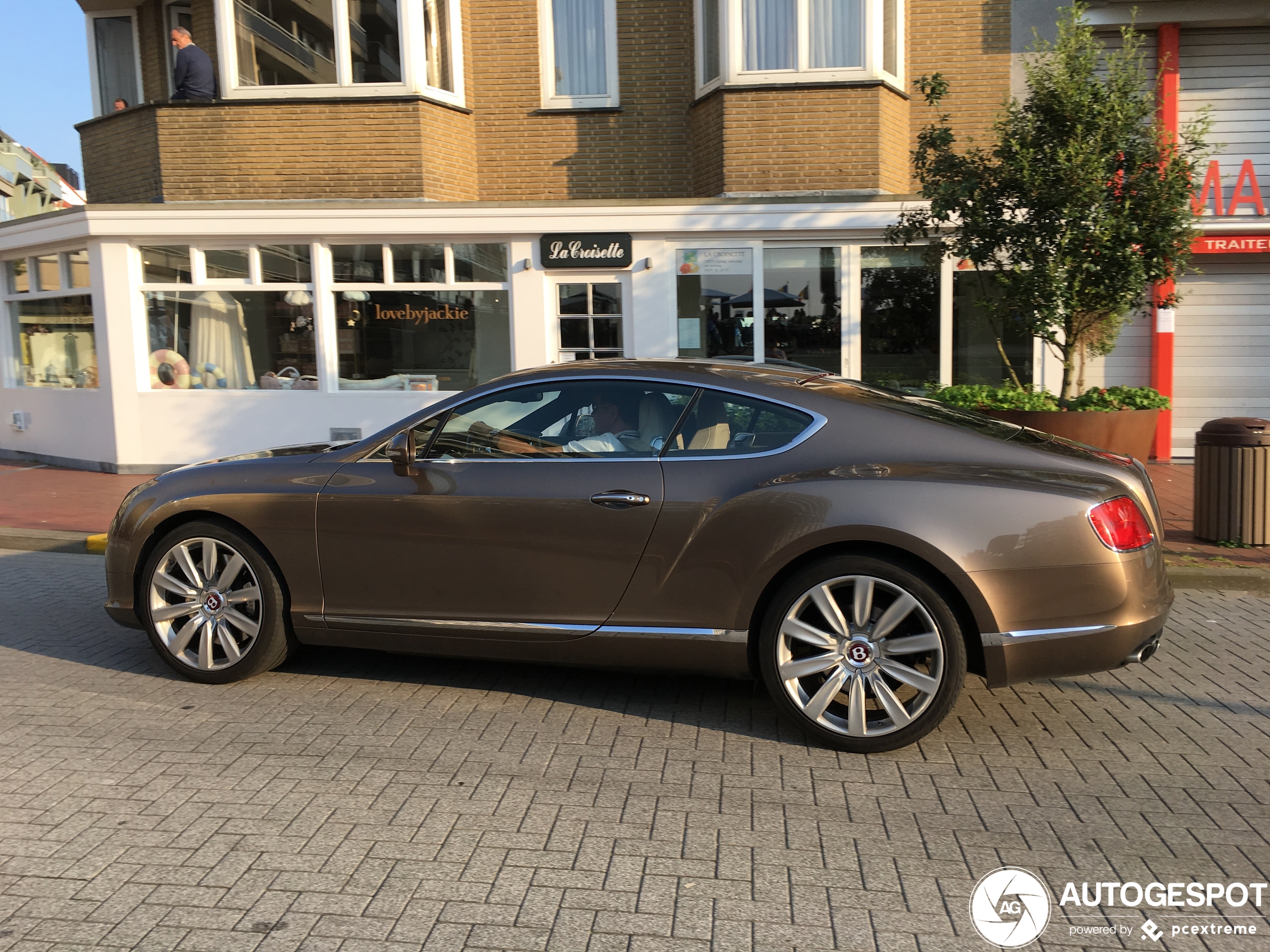 Bentley Continental GT V8