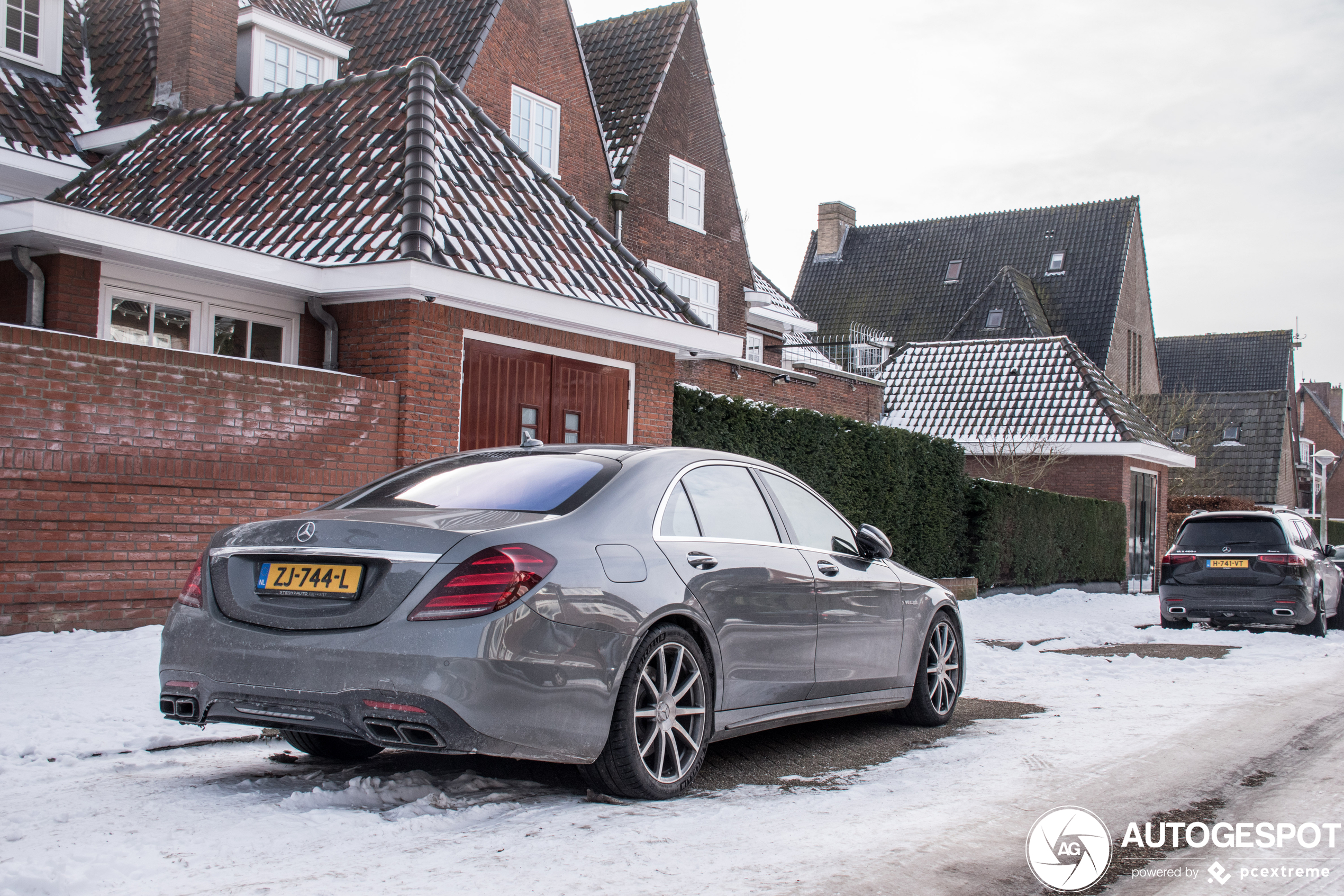 Mercedes-AMG S 63 V222 2017