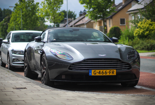 Aston Martin DB11 V8 Volante