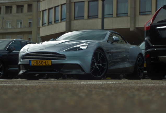 Aston Martin Vanquish Volante