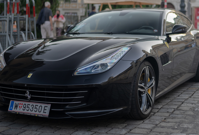 Ferrari GTC4Lusso