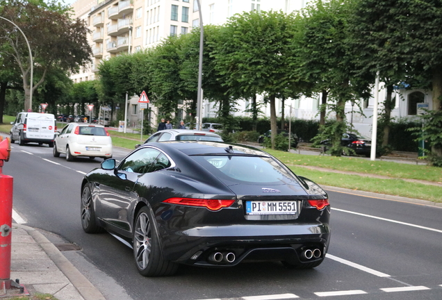 Jaguar F-TYPE R Coupé