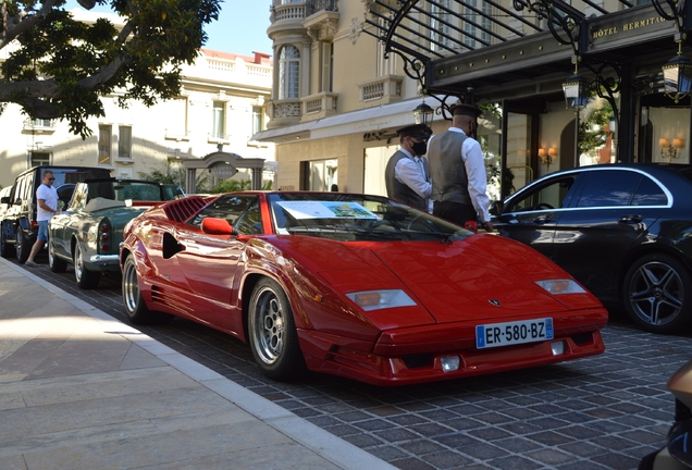 Lamborghini Countach 25th Anniversary