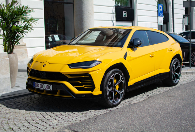 Lamborghini Urus