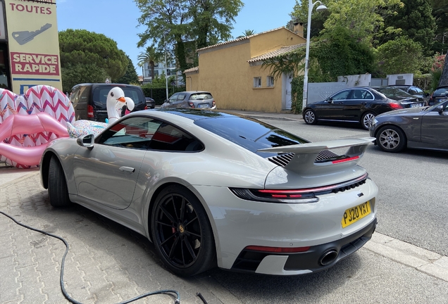 Porsche 992 Carrera 4S