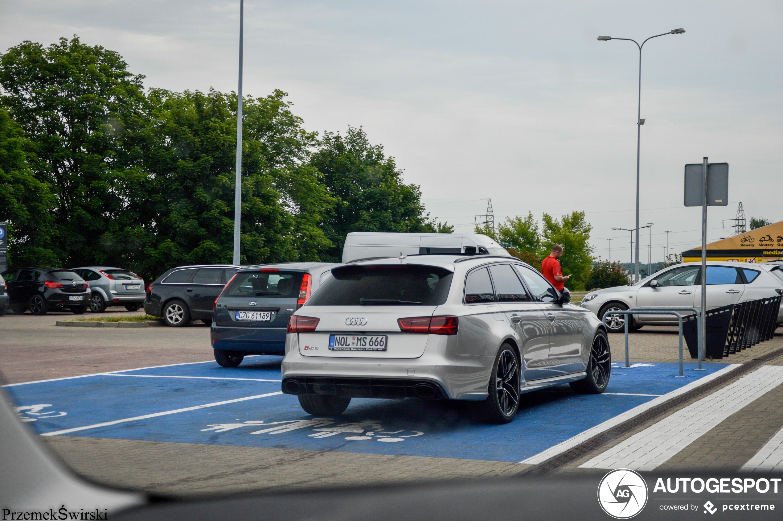 Audi RS6 Avant C7 2015