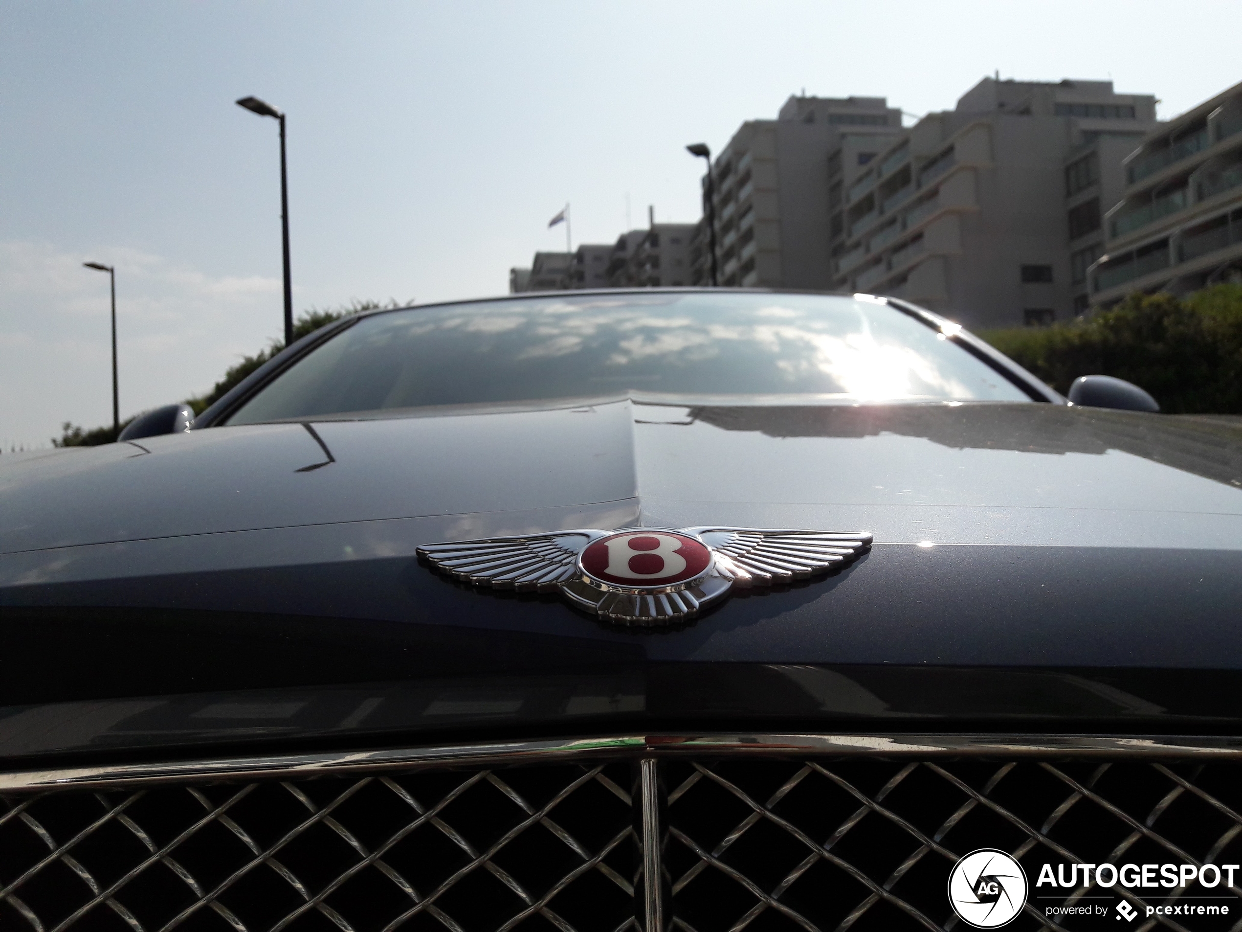 Bentley Flying Spur V8