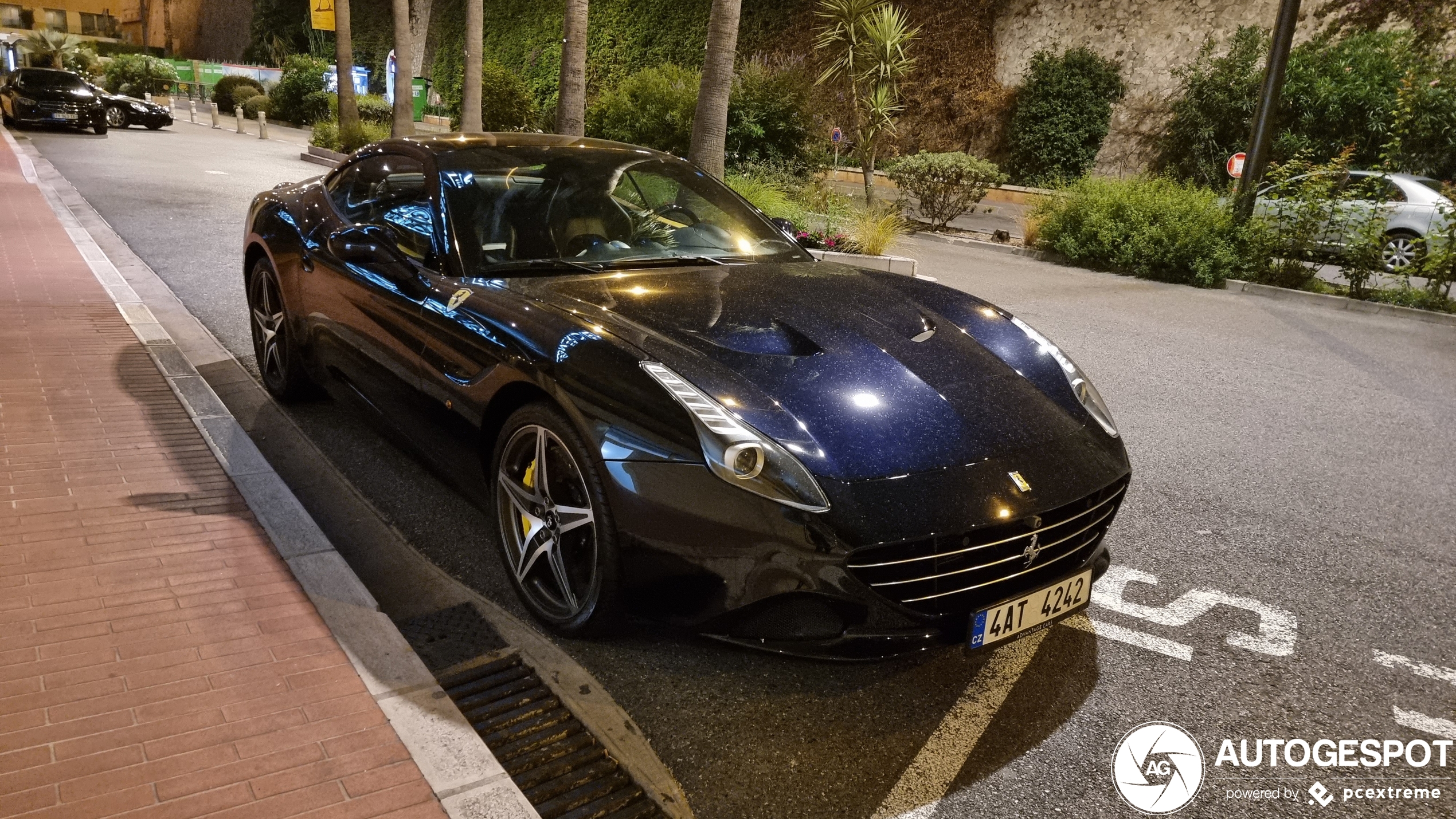 Ferrari California T