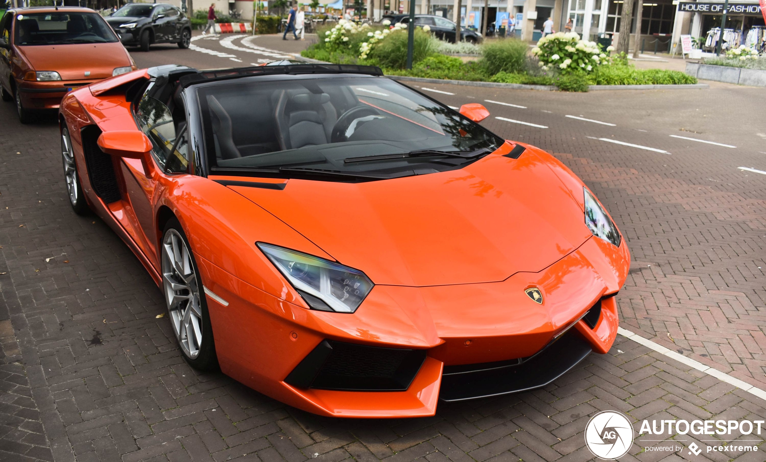 Lamborghini Aventador LP700-4 Roadster