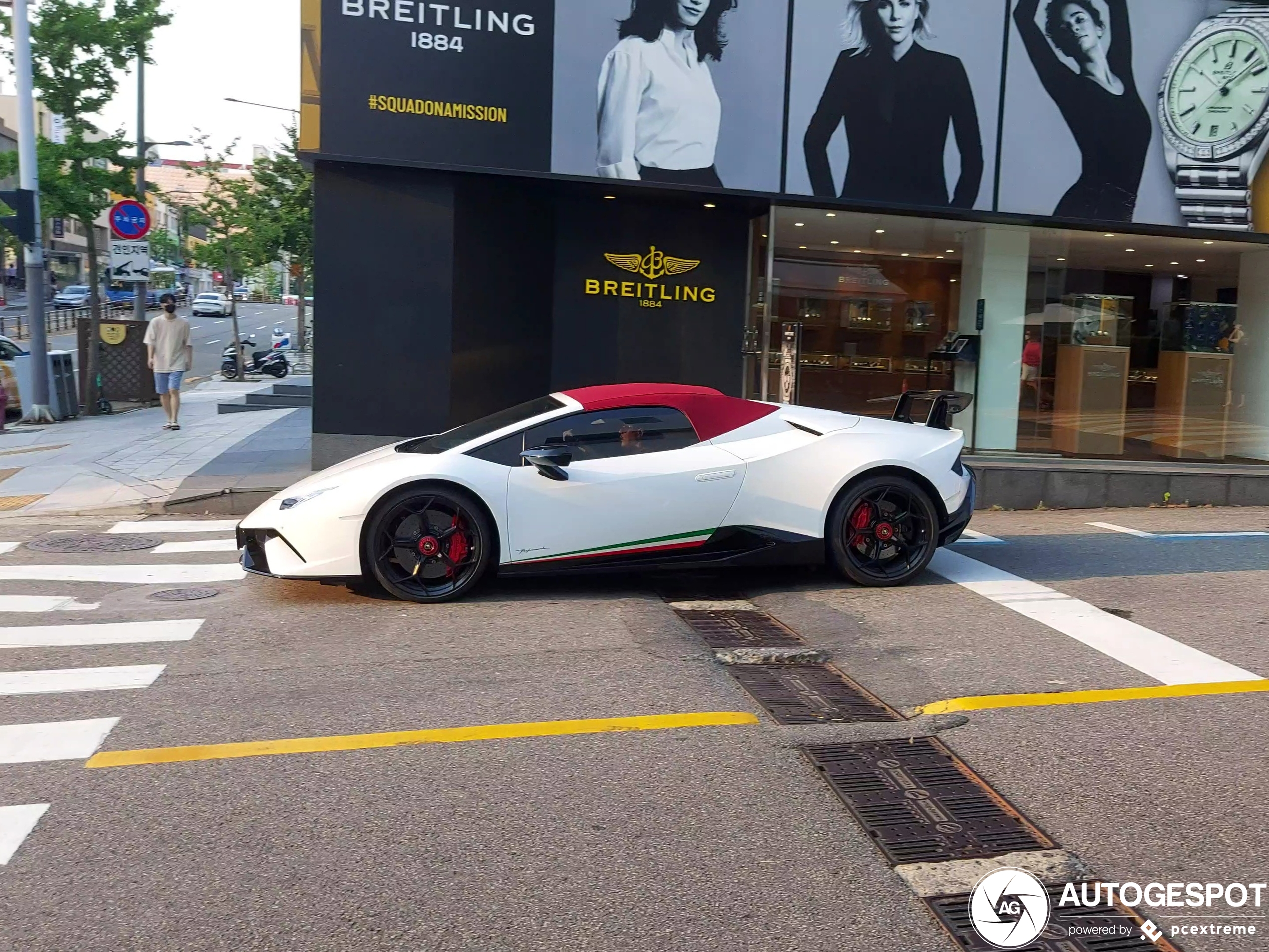 Lamborghini Huracán LP640-4 Performante Spyder