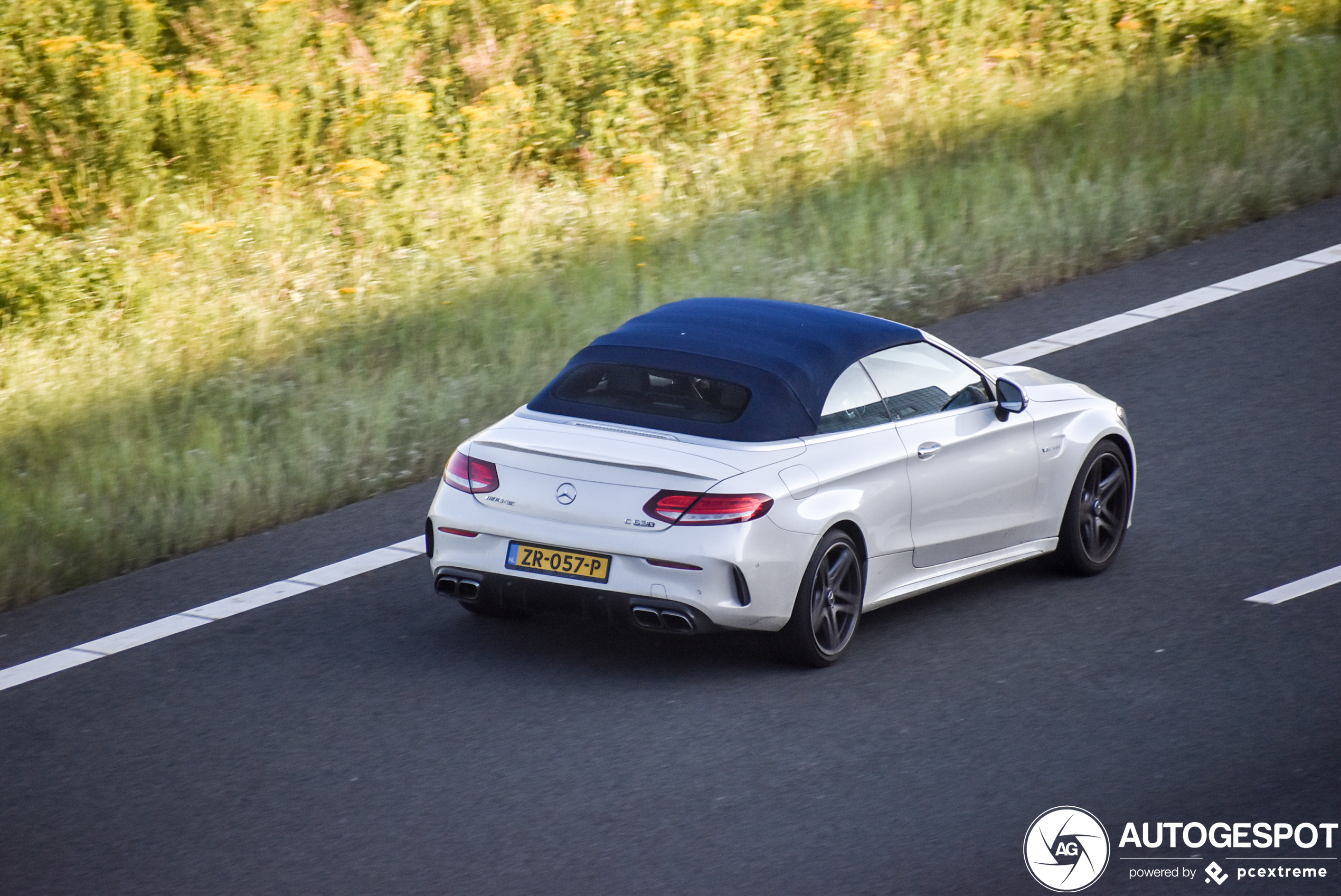 Mercedes-AMG C 63 Convertible A205 Ocean Blue Edition