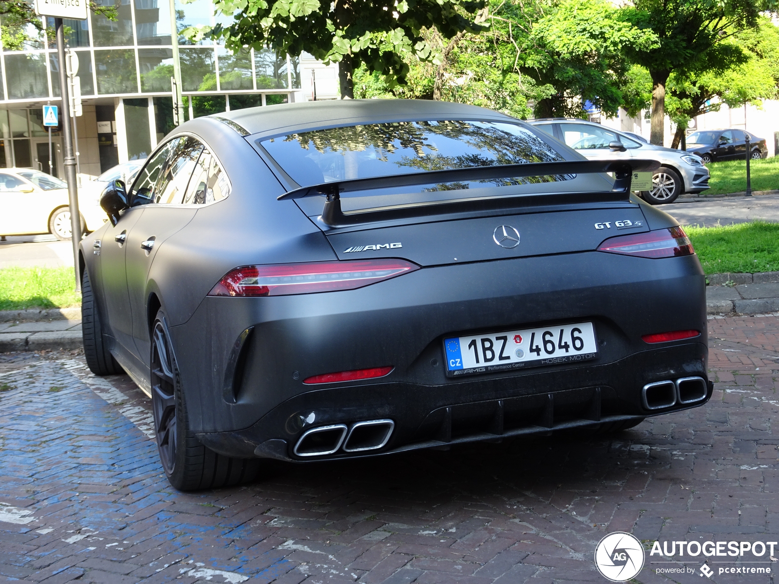 Mercedes-AMG GT 63 S X290