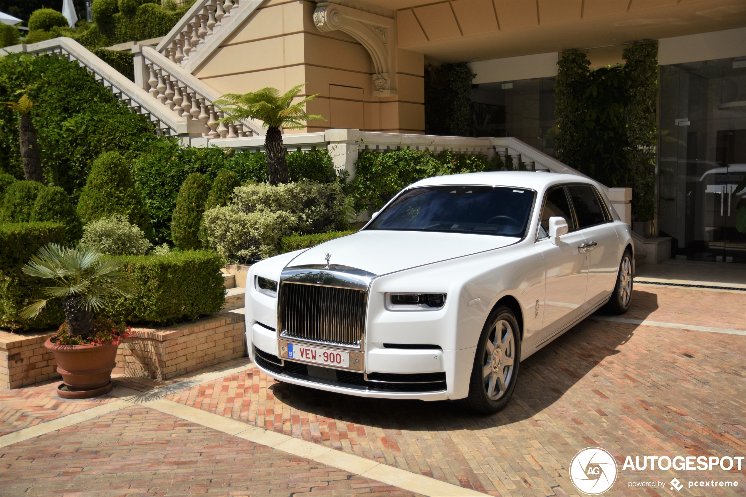 Rolls-Royce Phantom VIII EWB