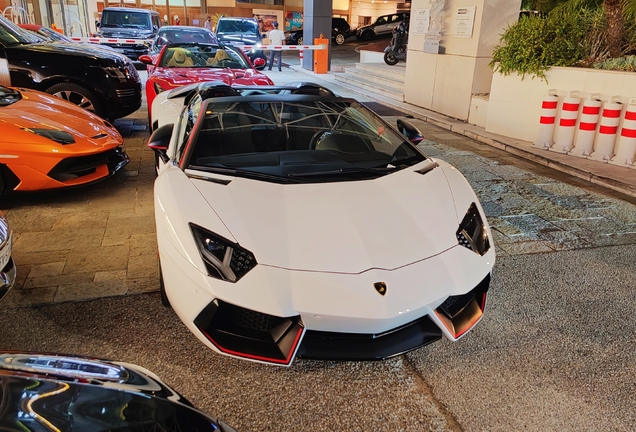 Lamborghini Aventador LP700-4 Roadster Pirelli Edition