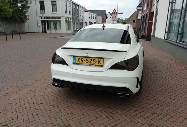 Mercedes-Benz CLA 45 AMG Edition 1 C117