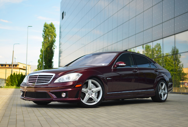 Mercedes-Benz S 63 AMG W221