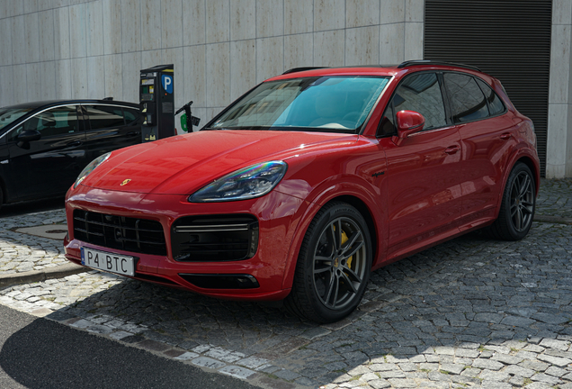 Porsche Cayenne Turbo S E-Hybrid