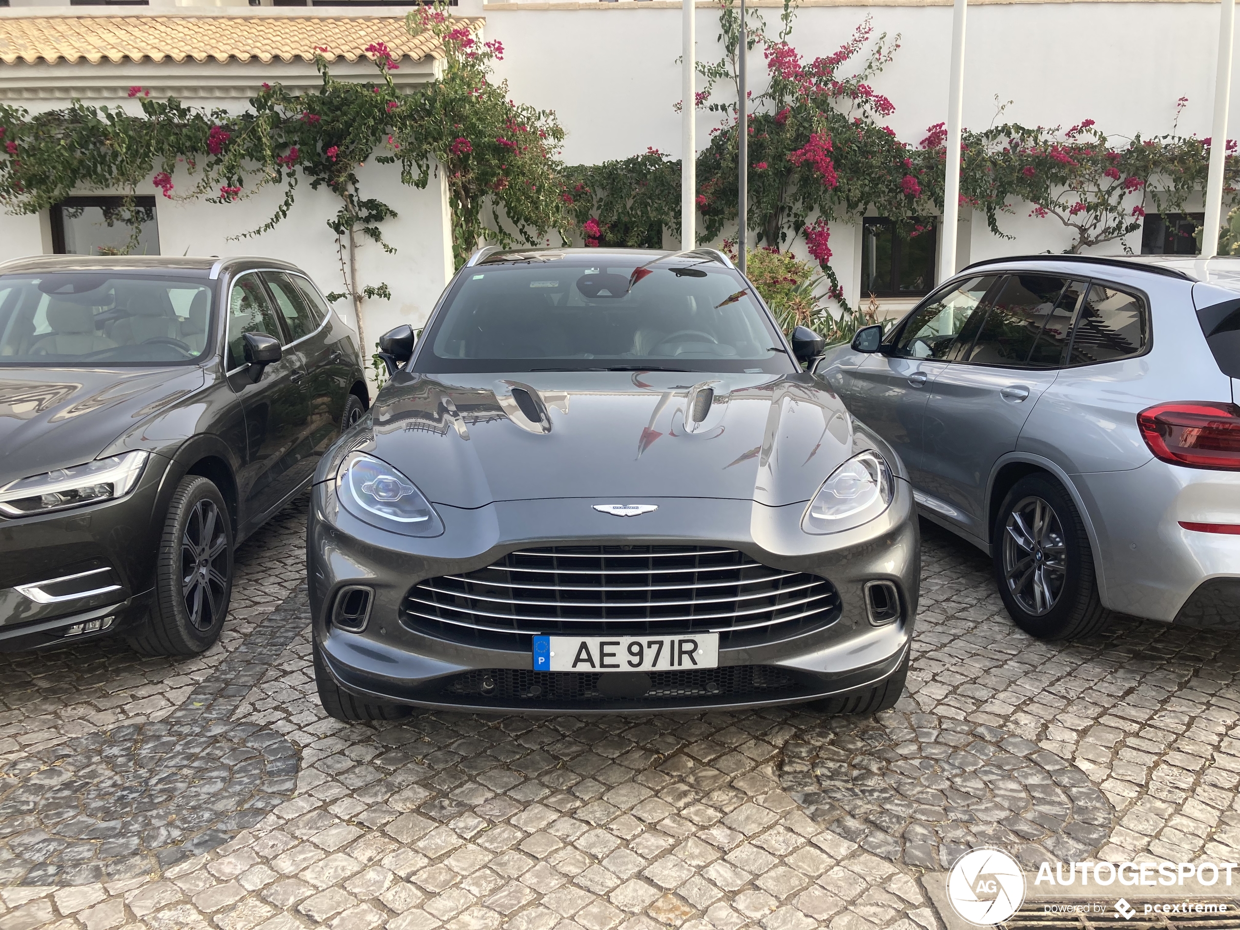 Aston Martin DBX