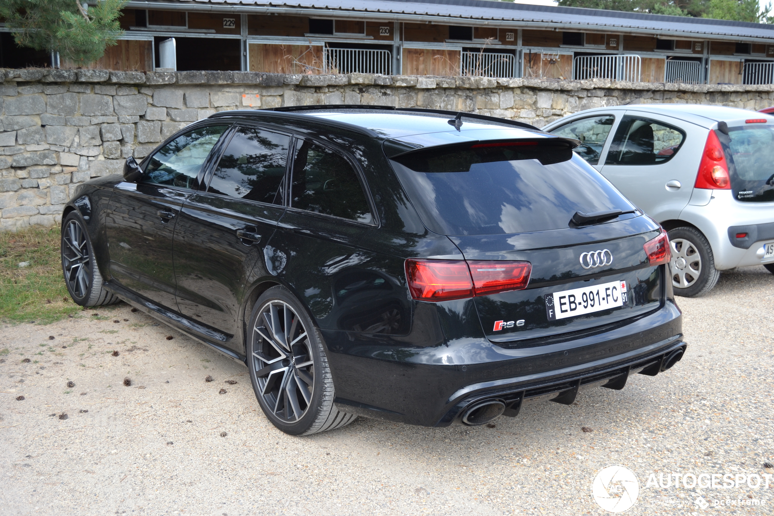 Audi RS6 Avant C7 2015