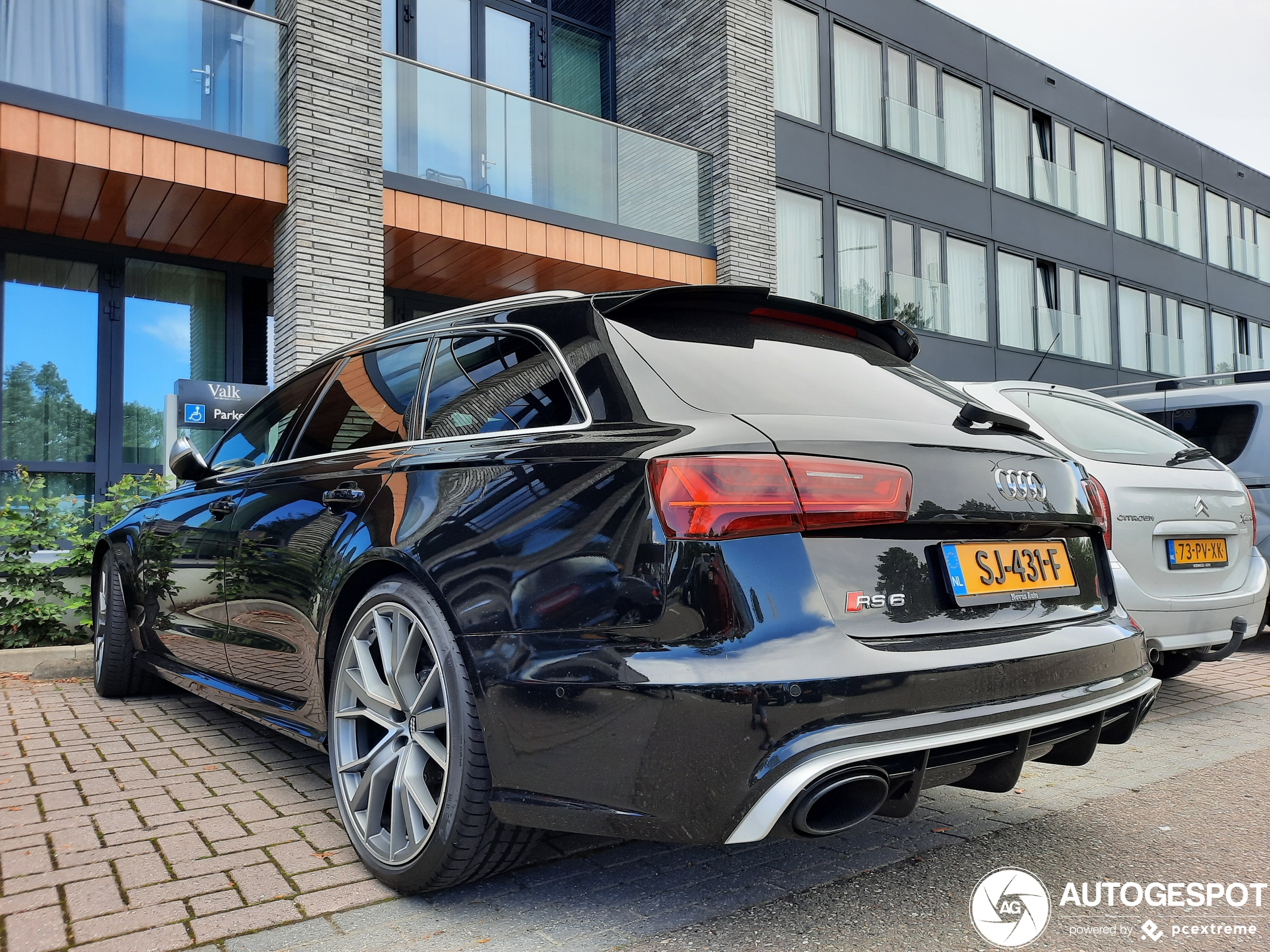 Audi RS6 Avant C7 2015