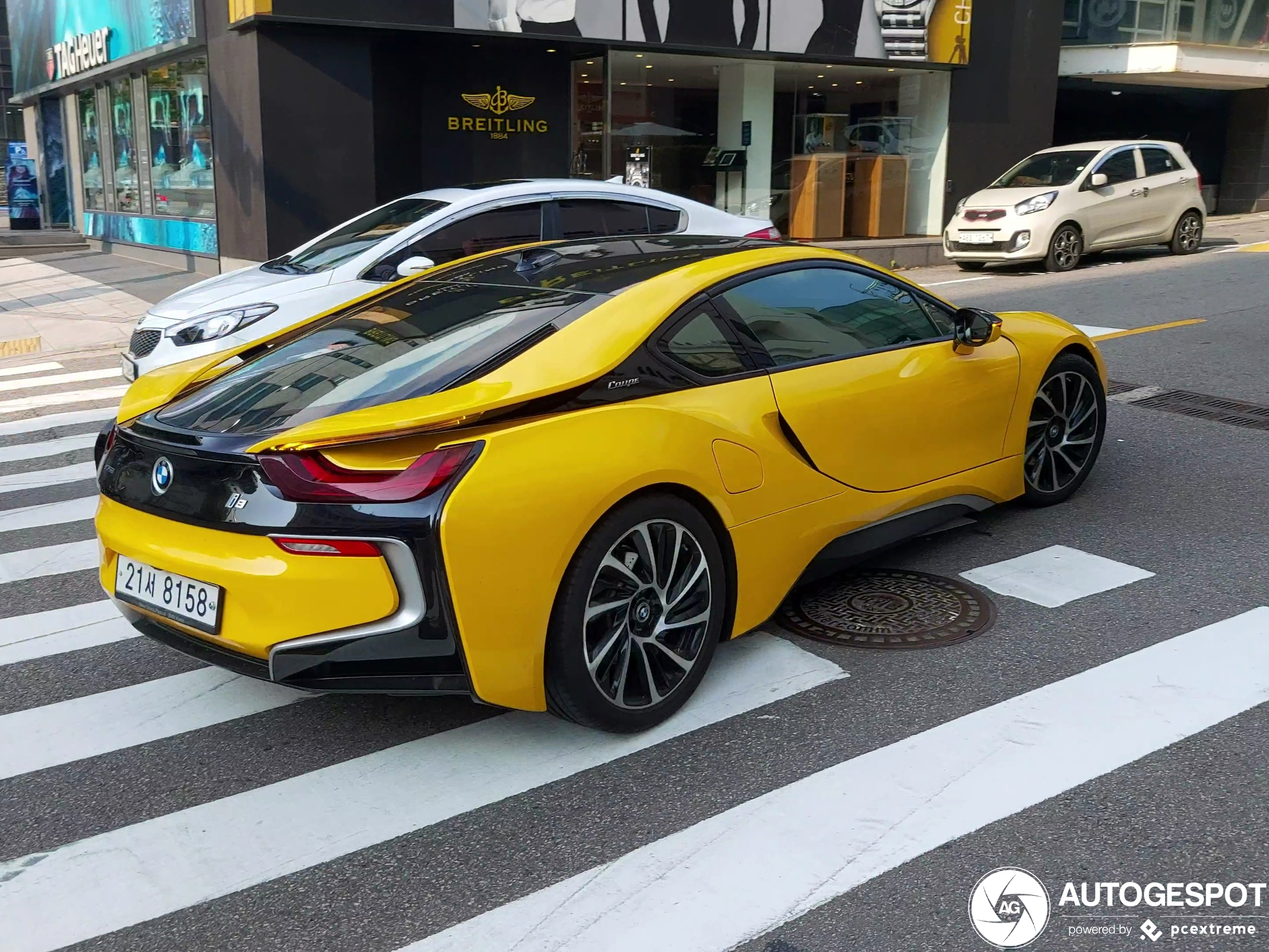 BMW i8