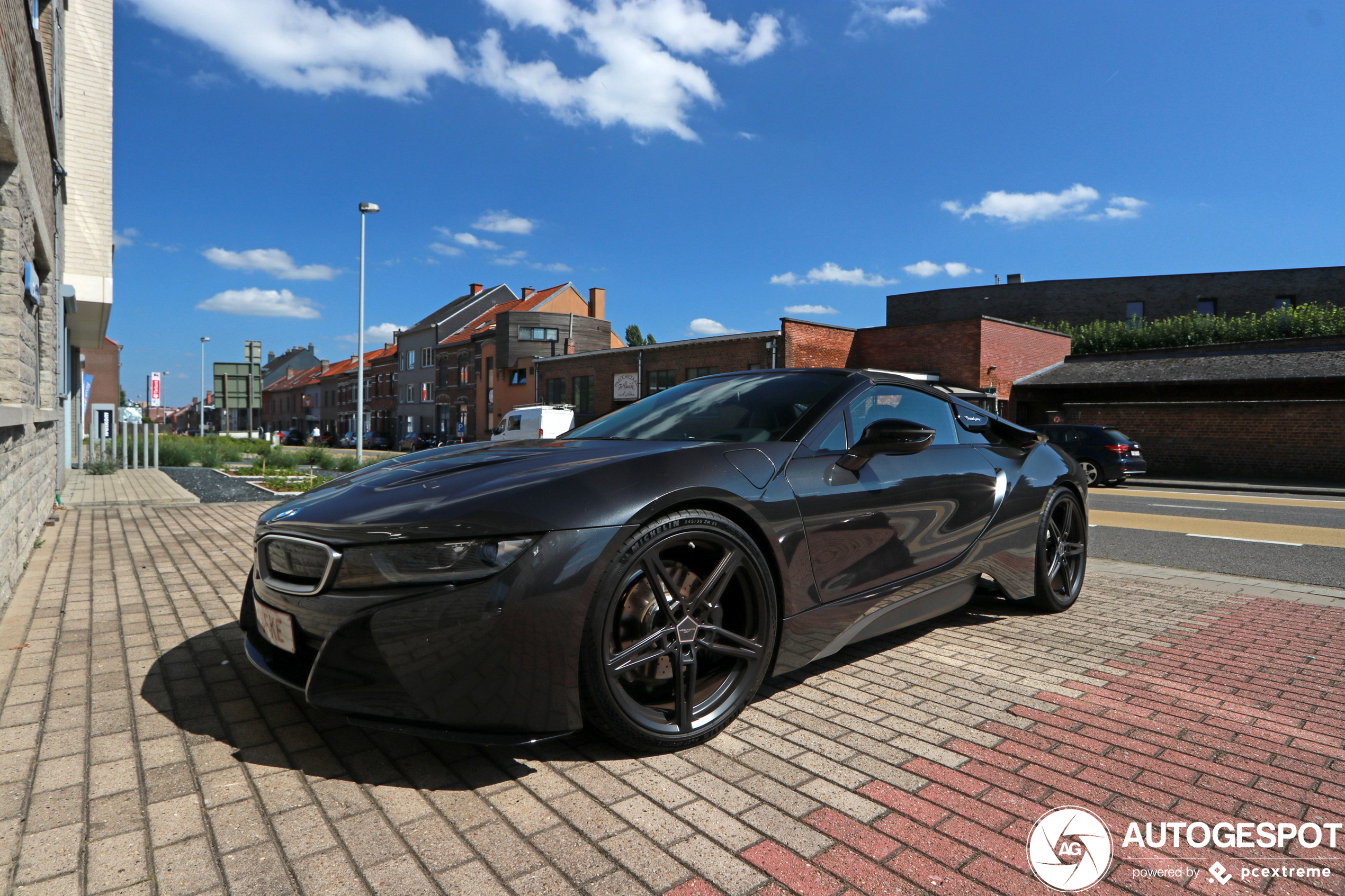 BMW i8 Roadster