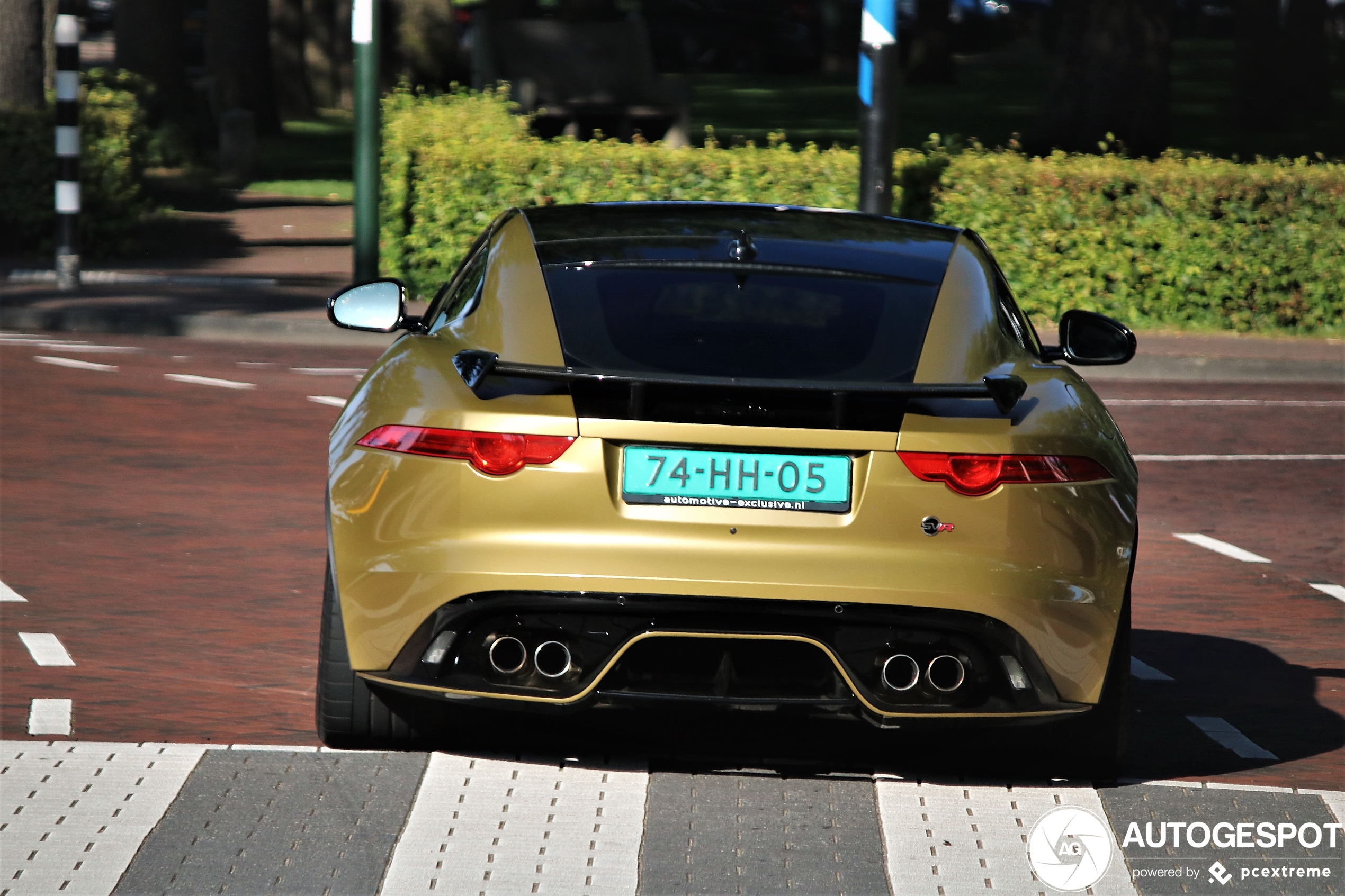 Jaguar F-TYPE SVR Coupé