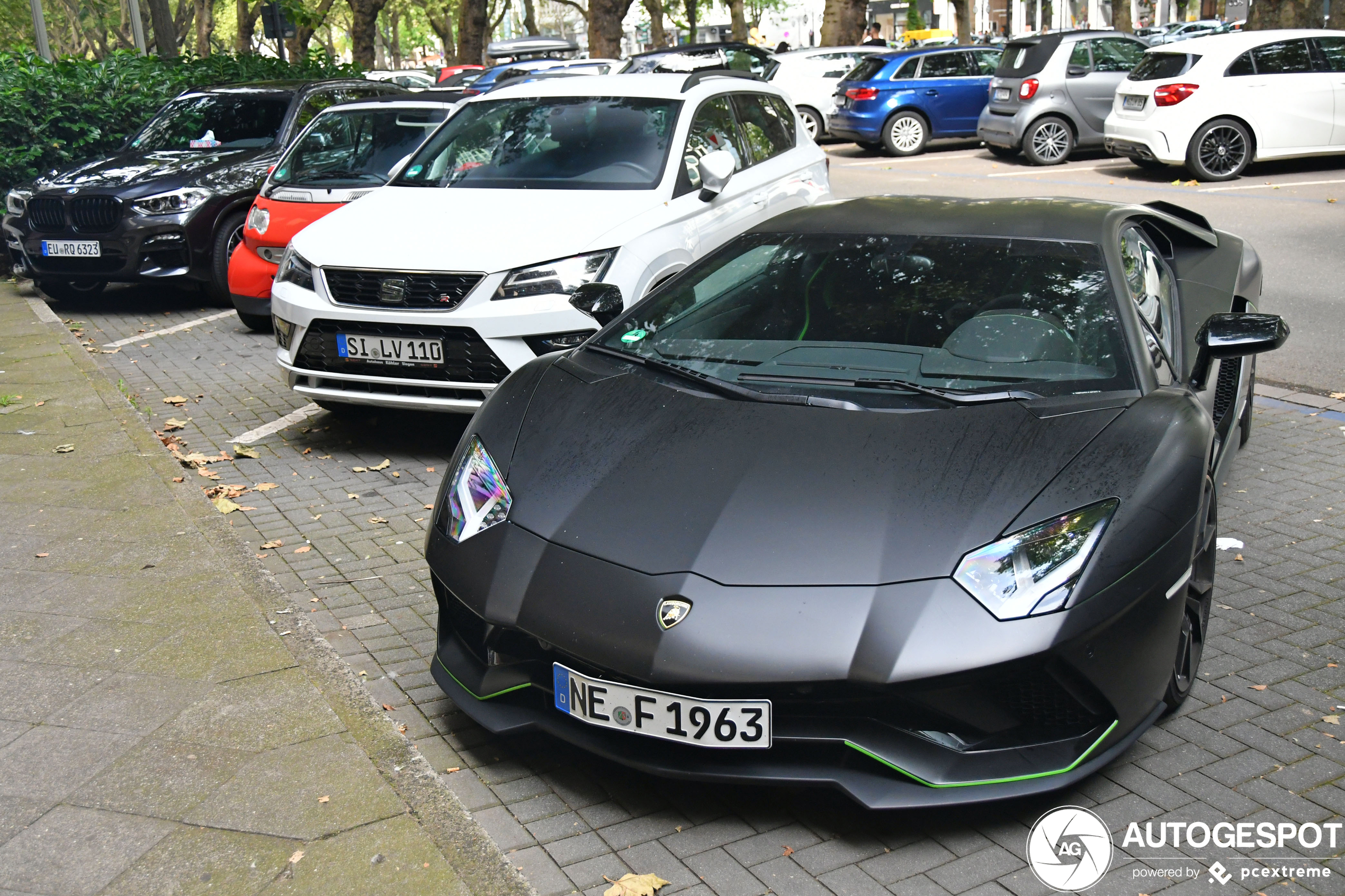 Lamborghini Aventador S LP740-4