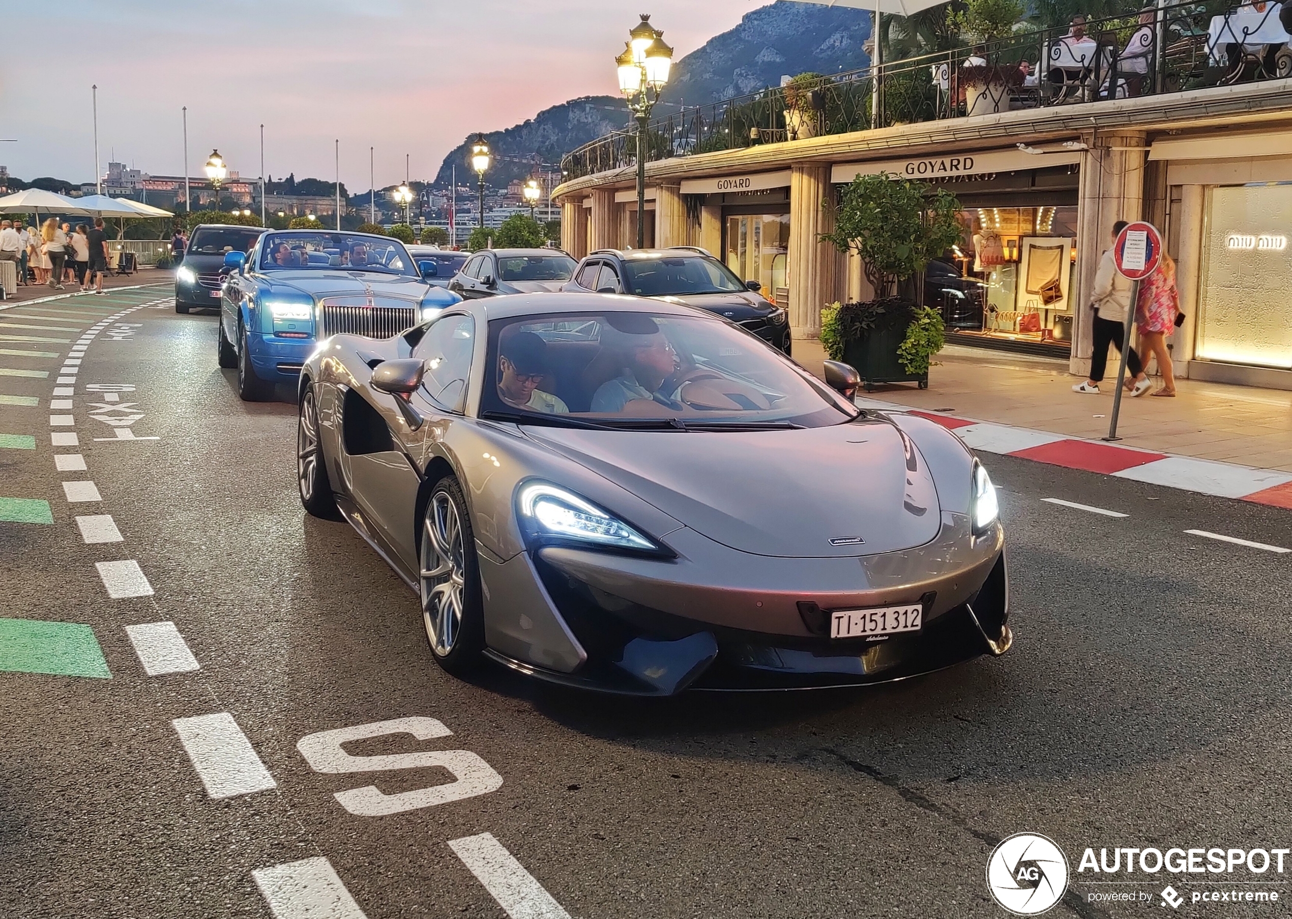 McLaren 570S