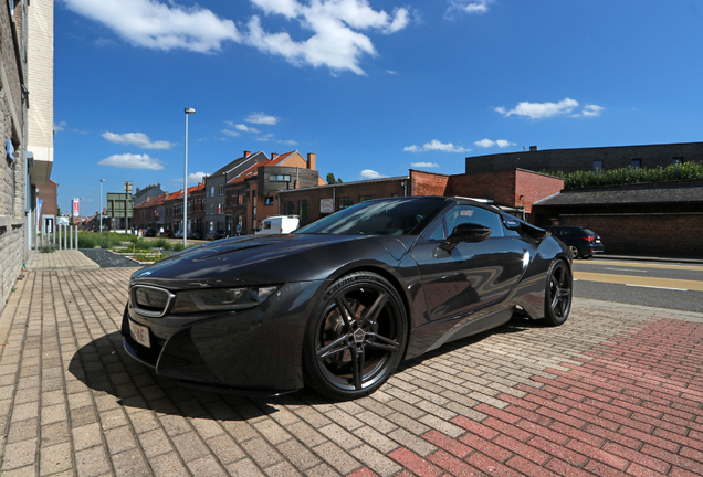 BMW i8 Roadster