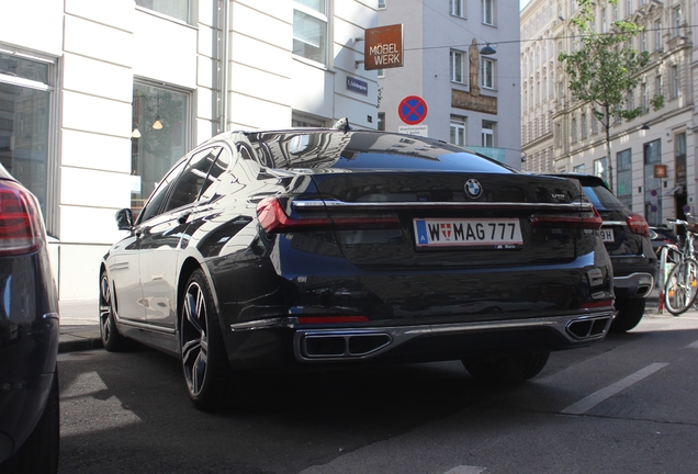 BMW M760Li xDrive 2019