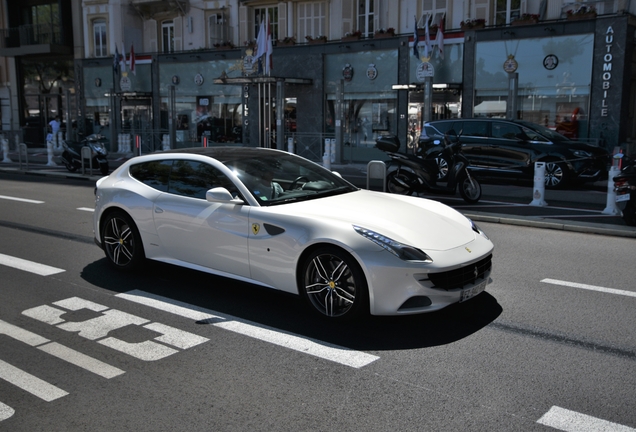 Ferrari FF