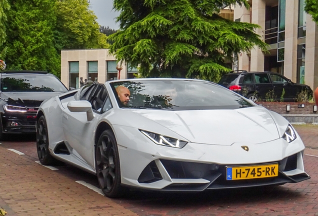 Lamborghini Huracán LP640-4 EVO Spyder