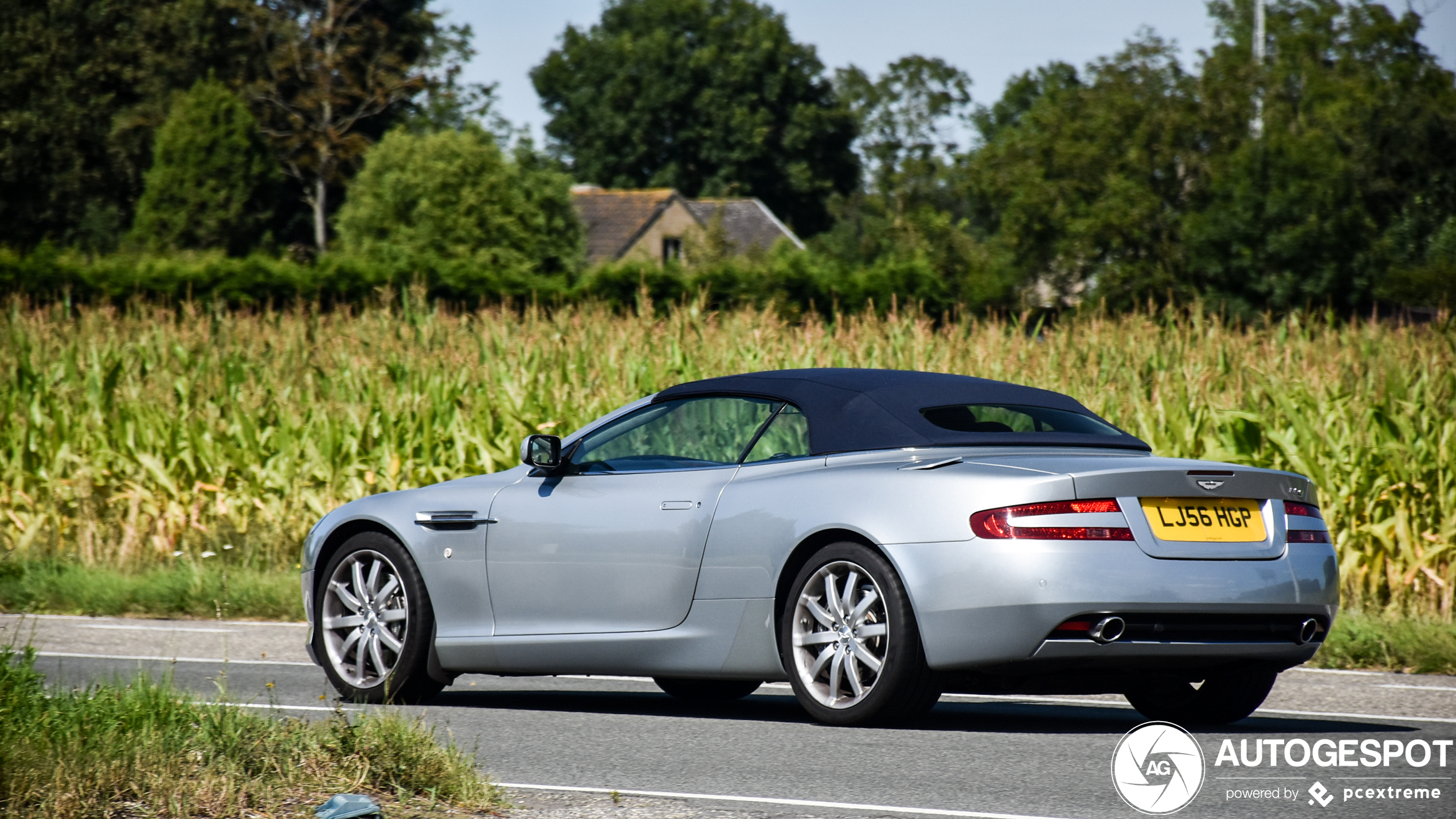 Aston Martin DB9 Volante