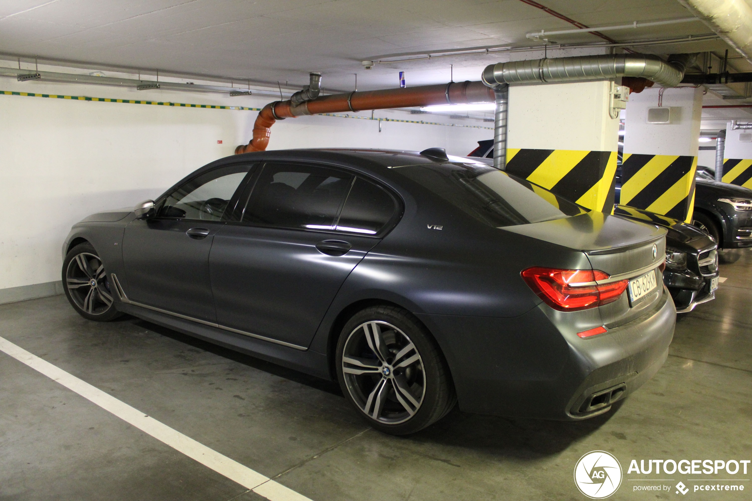 BMW M760Li xDrive