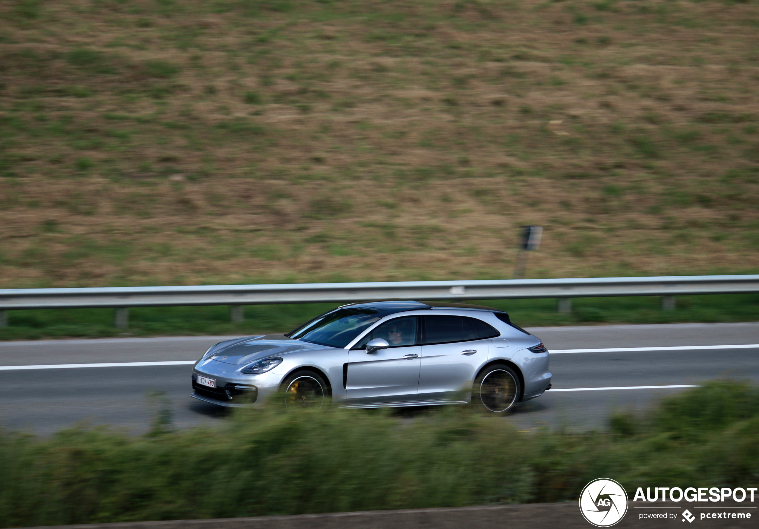 Porsche 971 Panamera Turbo S E-Hybrid Sport Turismo