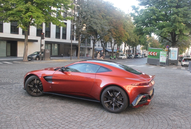 Aston Martin V8 Vantage 2018