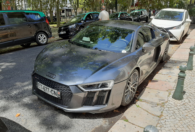 Audi R8 V10 Plus 2015