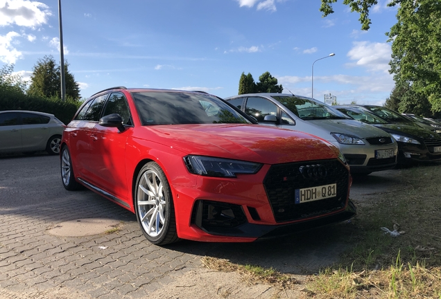 Audi RS4 Avant B9