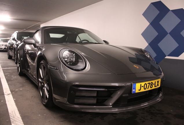 Porsche 992 Carrera 4S Cabriolet