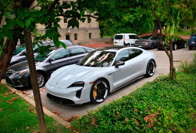 Porsche Taycan Turbo S