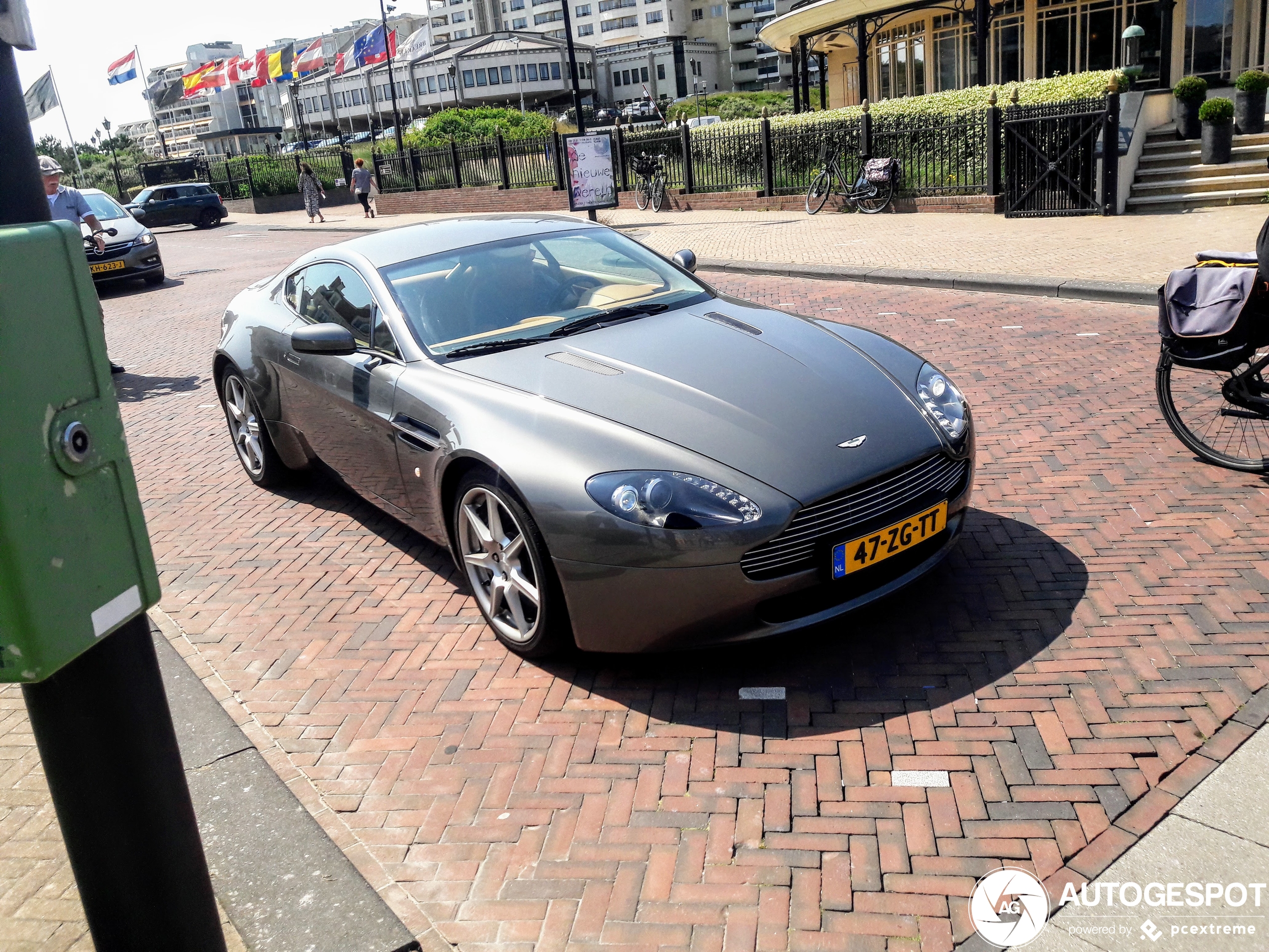 Aston Martin V8 Vantage