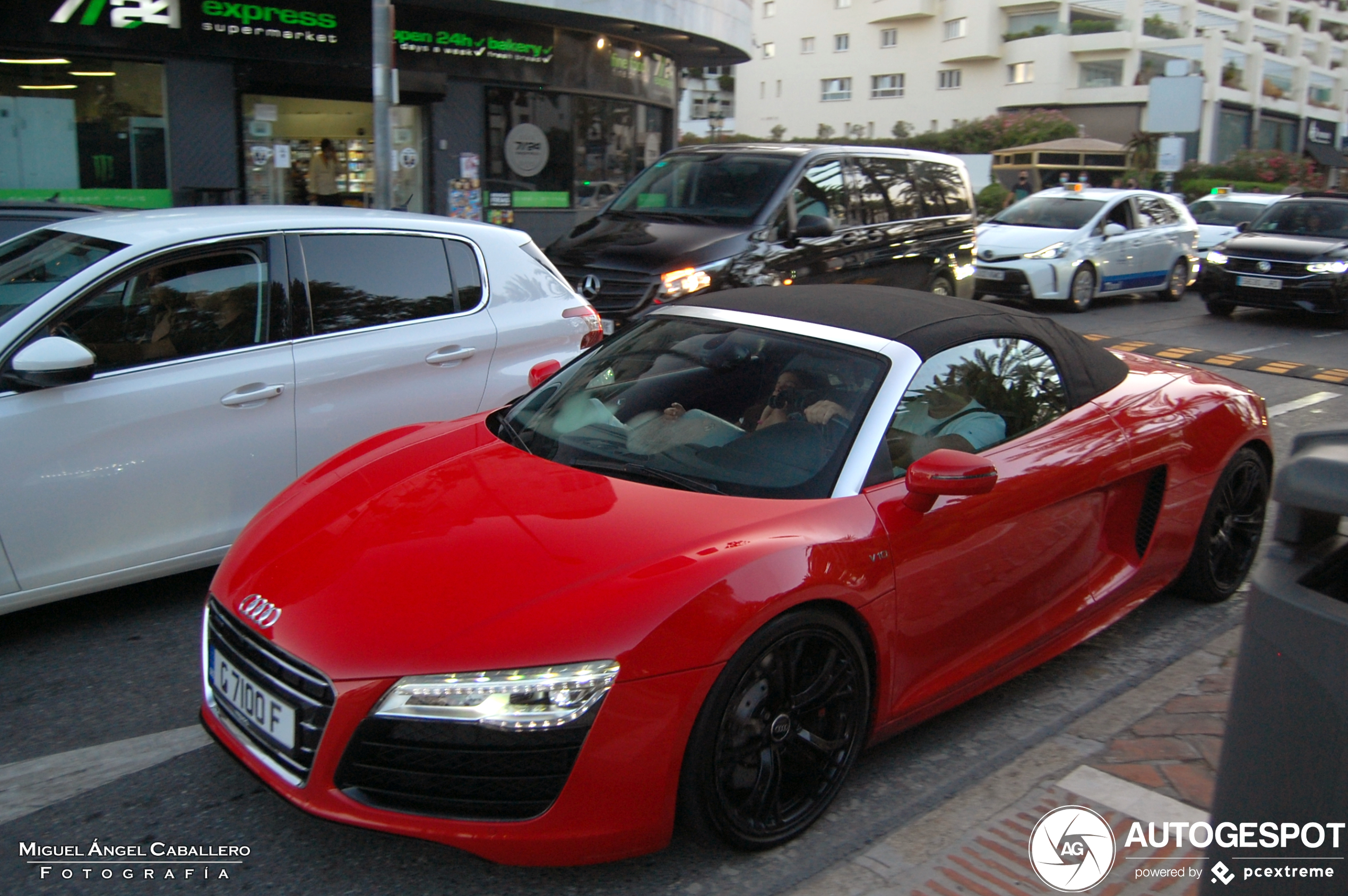 Audi R8 V10 Spyder 2013