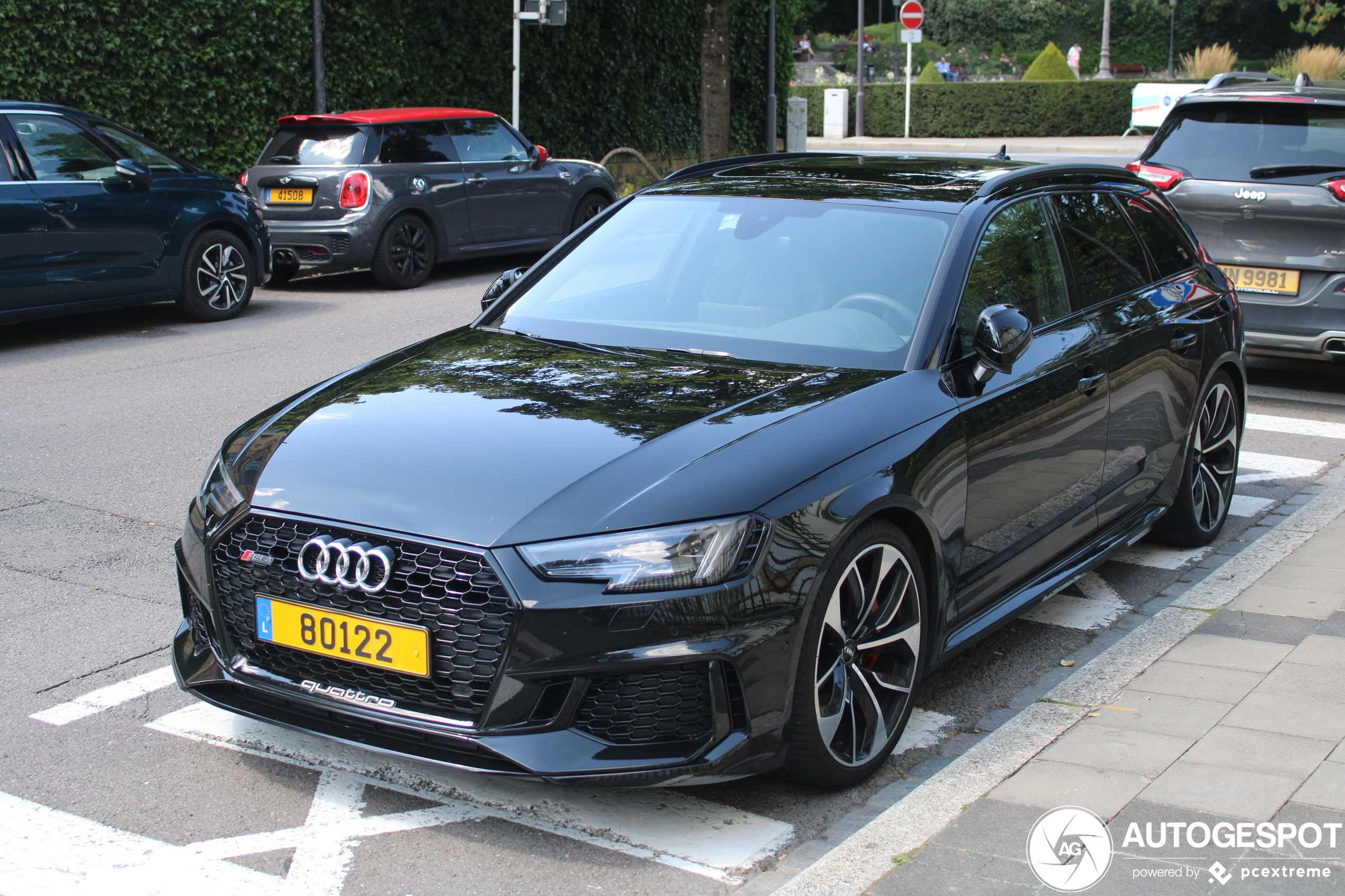 Audi RS4 Avant B9